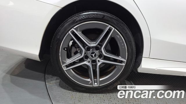 Mercedes-Benz C-Class C220 d 4MATIC AMG Line