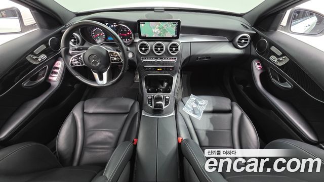 Mercedes-Benz C-Class C220 d 4MATIC AMG Line