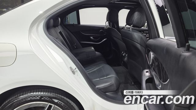 Mercedes-Benz C-Class C220 d 4MATIC AMG Line