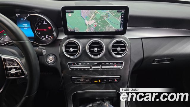 Mercedes-Benz C-Class C220 d 4MATIC AMG Line