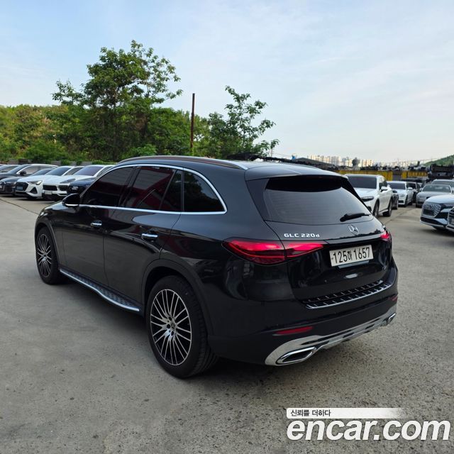 Mercedes-Benz GLC-Class GLC220 d 4MATIC