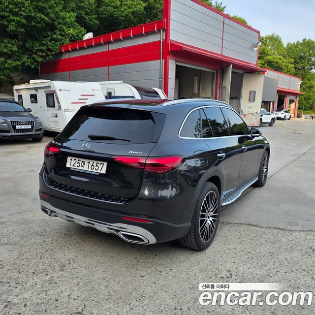 Mercedes-Benz GLC-Class GLC220 d 4MATIC