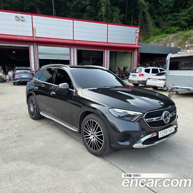 Mercedes-Benz GLC-Class GLC220 d 4MATIC