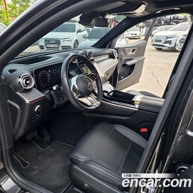 Mercedes-Benz GLC-Class GLC220 d 4MATIC