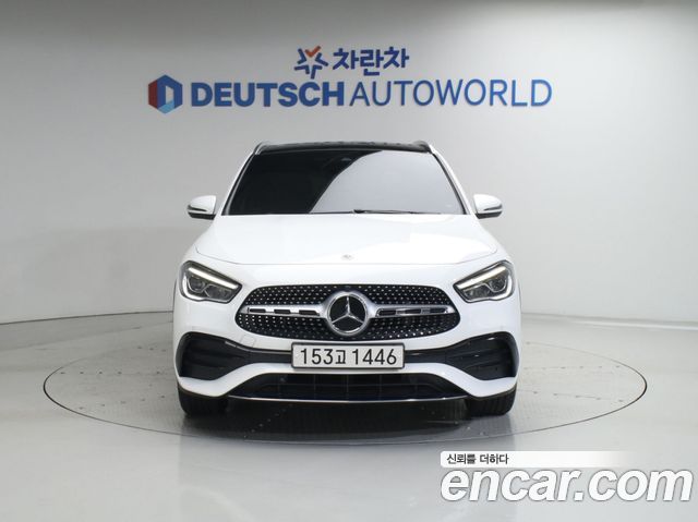 Mercedes-Benz GLA-Class GLA250 4MATIC