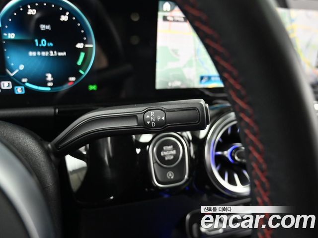 Mercedes-Benz GLA-Class GLA250 4MATIC