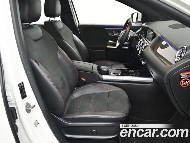 Mercedes-Benz GLA-Class GLA250 4MATIC