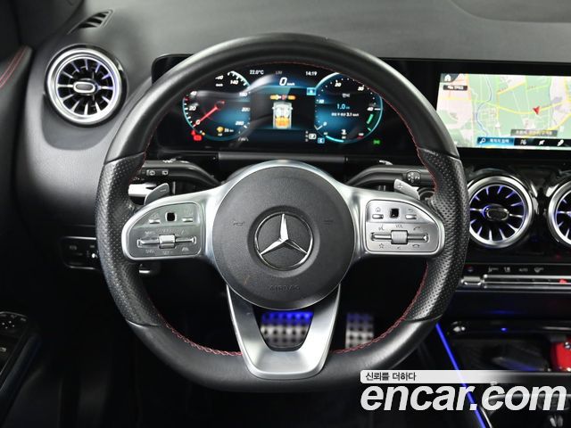 Mercedes-Benz GLA-Class GLA250 4MATIC