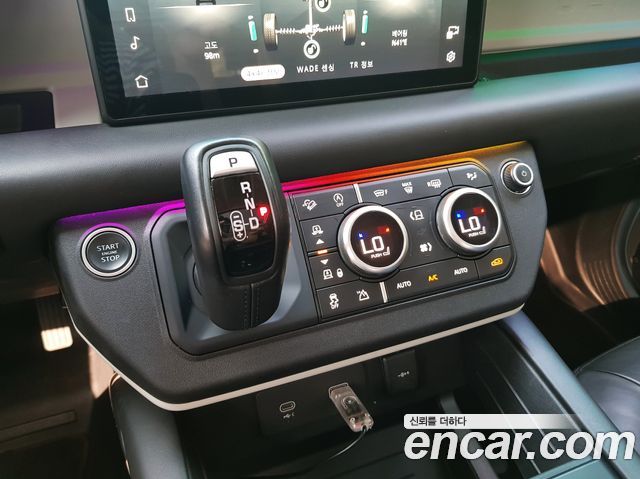 Land Rover Defender 110 D300 HSE