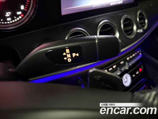 Mercedes-Benz E-Class E220d 4MATIC Avantgarde