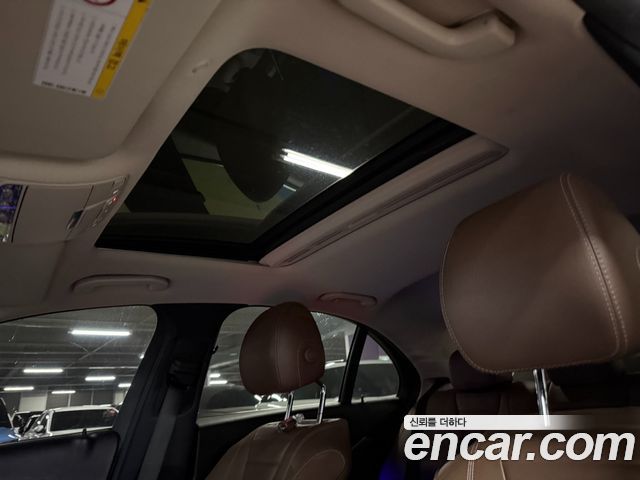Mercedes-Benz E-Class E220d 4MATIC Avantgarde