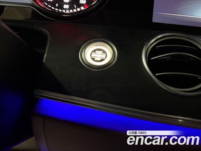 Mercedes-Benz E-Class E220d 4MATIC Avantgarde