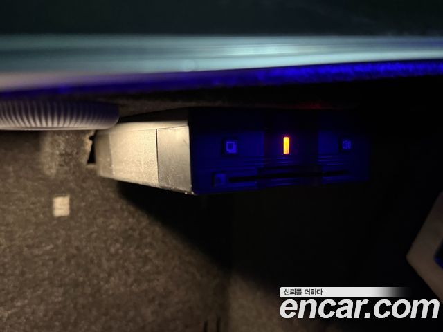 Mercedes-Benz E-Class E220d 4MATIC Avantgarde