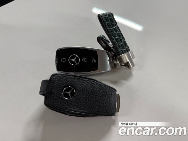 Mercedes-Benz E-Class E220d 4MATIC Avantgarde
