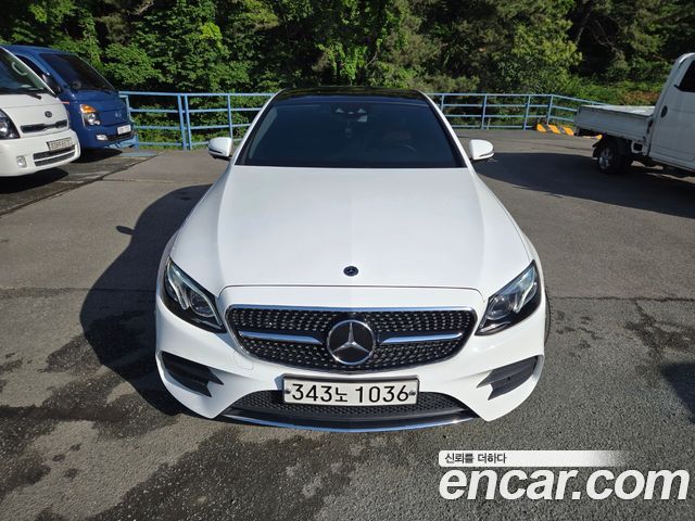 Mercedes-Benz E-Class E300 4MATIC AMG Line