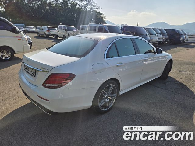 Mercedes-Benz E-Class E300 4MATIC AMG Line