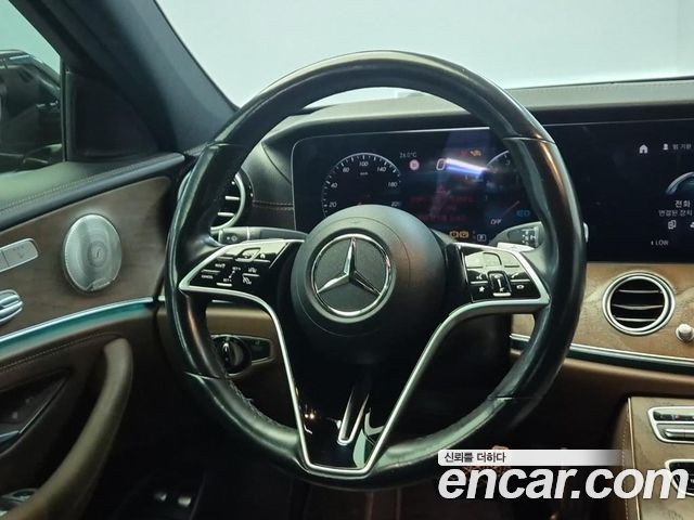 Mercedes-Benz E-Class E300e 4MATIC Exclusive