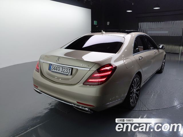 Mercedes-Benz S-Class S560L 4MATIC