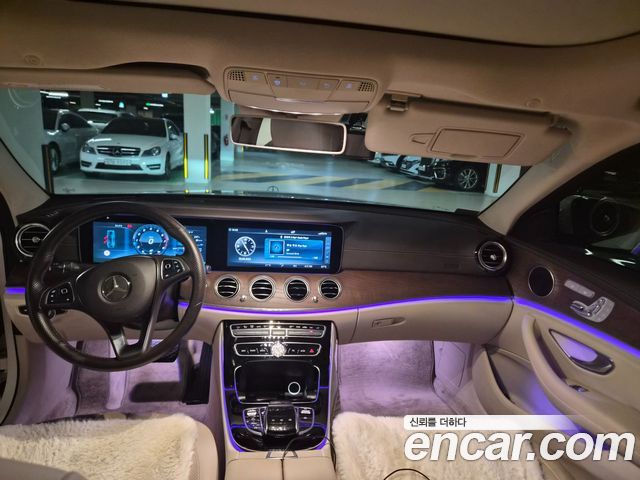 Mercedes-Benz E-Class E300 Exclusive