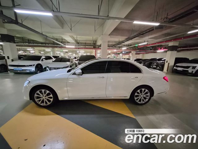 Mercedes-Benz E-Class E300 Exclusive