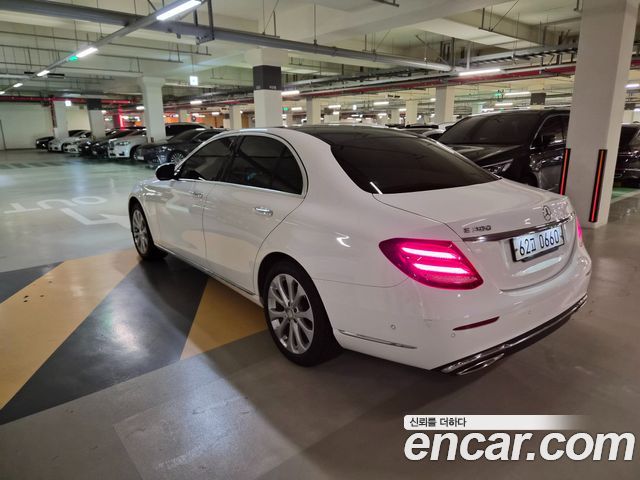 Mercedes-Benz E-Class E300 Exclusive