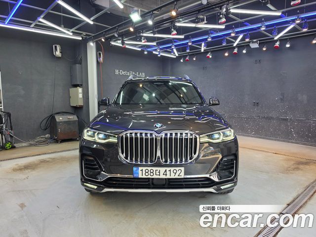 BMW X7 xDrive 40i Design Pure Excellence 6-Seater
