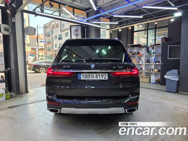 BMW X7 xDrive 40i Design Pure Excellence 6-Seater