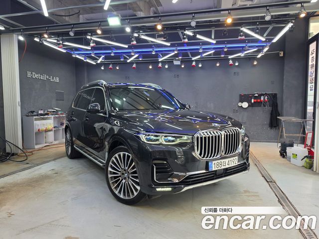 BMW X7 xDrive 40i Design Pure Excellence 6-Seater
