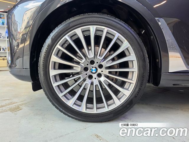 BMW X7 xDrive 40i Design Pure Excellence 6-Seater