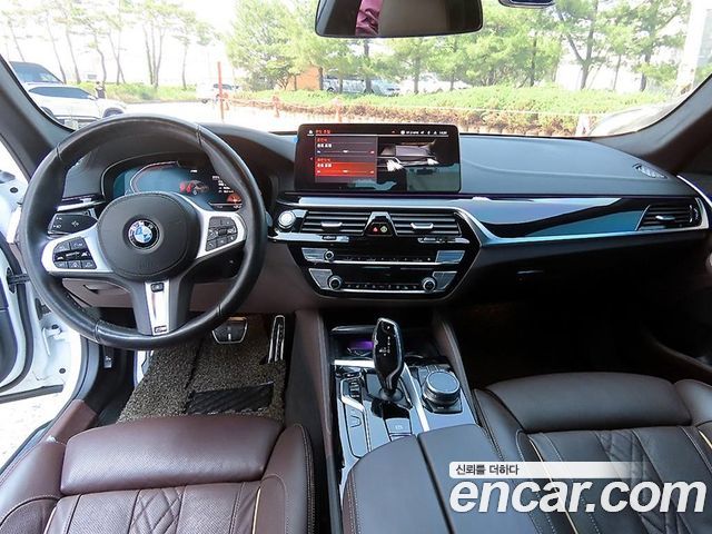 BMW 5-Series 523d xDrive M Sport
