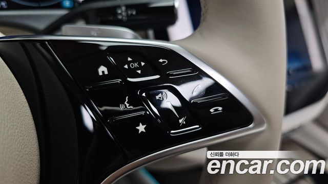 Mercedes-Benz E-Class E300 4MATIC Exclusive
