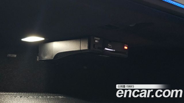 Mercedes-Benz E-Class E300 4MATIC Exclusive
