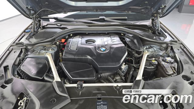 BMW 5-Series 530i xDrive M Sport Package Plus