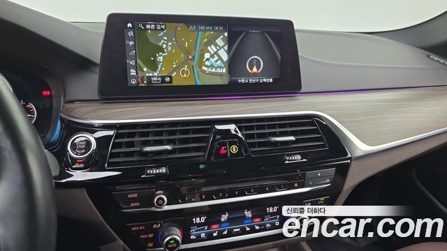 BMW 5-Series 530i xDrive M Sport Package Plus