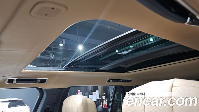 Land Rover Range Rover P530 Autobiography Long Wheel Base