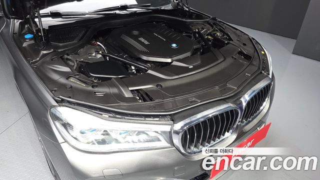 BMW 7-Series 740Li xDrive M Sport Package