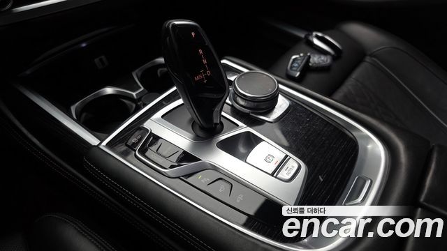 BMW 7-Series 740Li xDrive M Sport Package