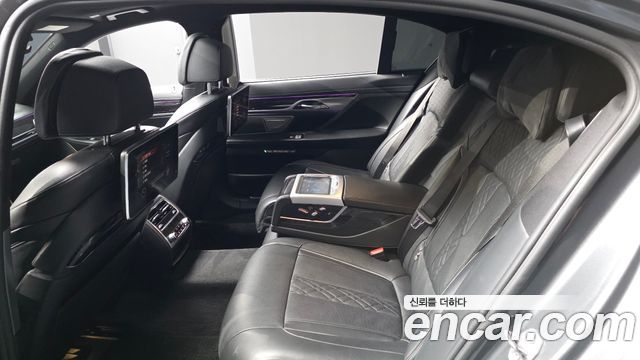 BMW 7-Series 740Li xDrive M Sport Package