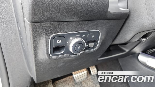 Mercedes-Benz GLB-Class GLB250 4MATIC