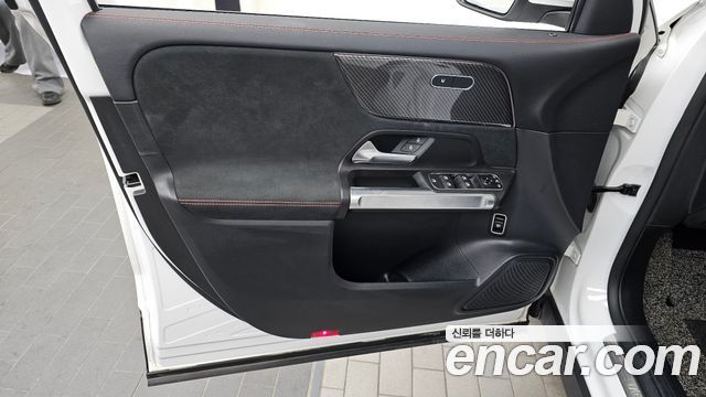 Mercedes-Benz GLB-Class GLB250 4MATIC