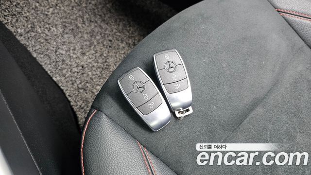 Mercedes-Benz GLB-Class GLB250 4MATIC