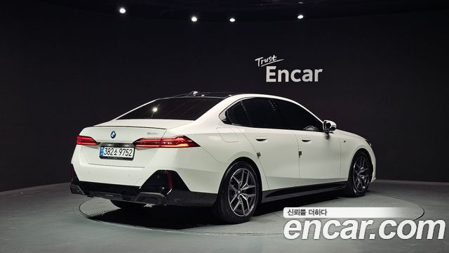 BMW 5-Series 520i Special Edition