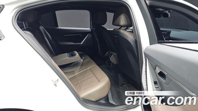 BMW 5-Series 520i Special Edition