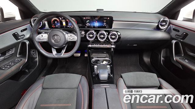 Mercedes-Benz CLA-Class CLA250 4MATIC
