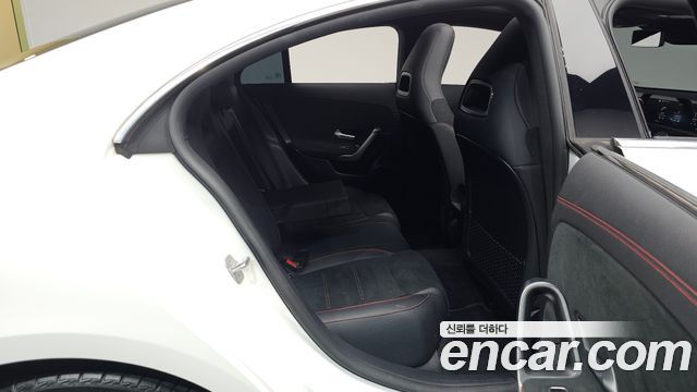 Mercedes-Benz CLA-Class CLA250 4MATIC