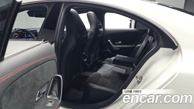 Mercedes-Benz CLA-Class CLA250 4MATIC