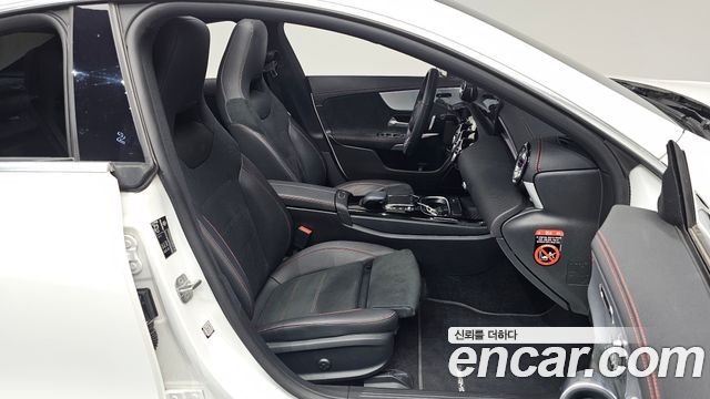 Mercedes-Benz CLA-Class CLA250 4MATIC