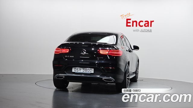 Mercedes-Benz GLC-Class GLC300 4MATIC AMG Line Coupe