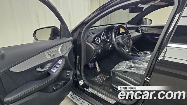 Mercedes-Benz GLC-Class GLC300 4MATIC AMG Line Coupe