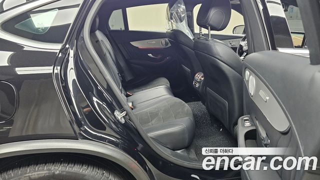 Mercedes-Benz GLC-Class GLC300 4MATIC AMG Line Coupe